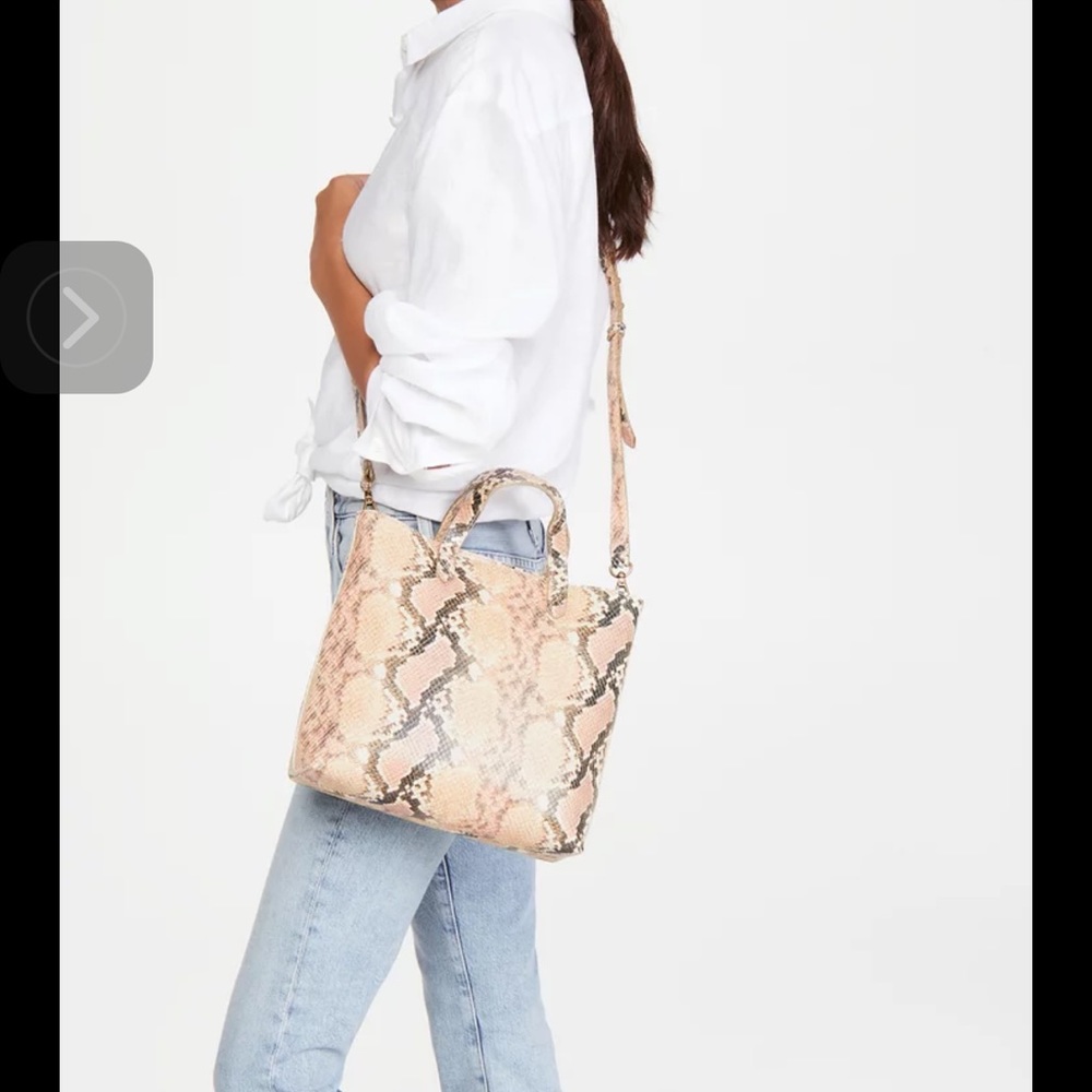 BNWT Madewell zip top Transport leather bag with crossbody strap
